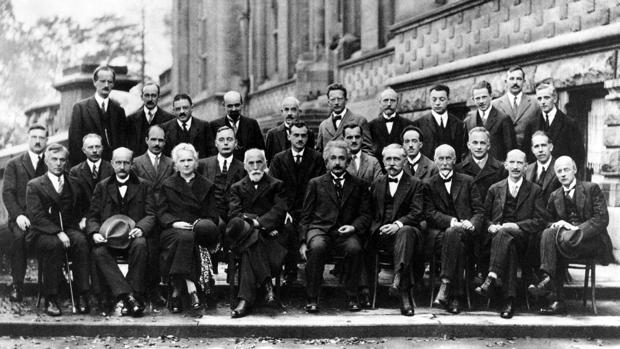 Quinto congreso de Solvey, en 1927, en una de las fotos más importantes de la historia de la Ciencia