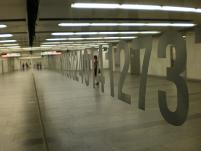 Cifras de π en una estación del metro de Viena